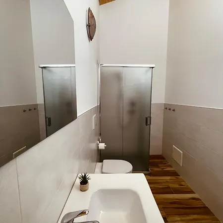 Garda Havens ホームステイ *